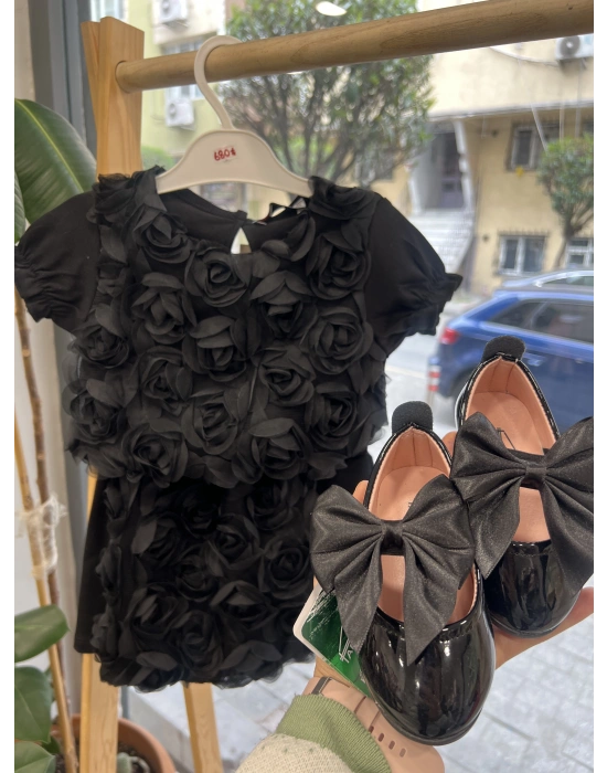 Gül Detaylı Siyah Şort Etekli Takım 3-10 yaş