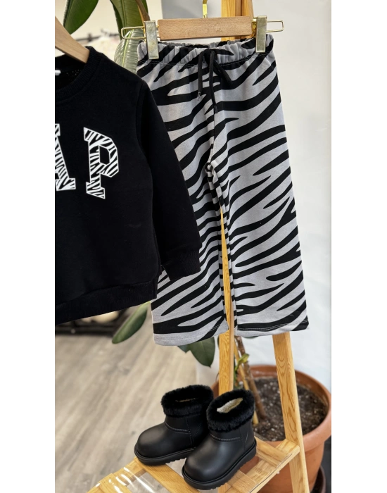 Çizgili Geniş Paçalı Takım (2-8 yaş)