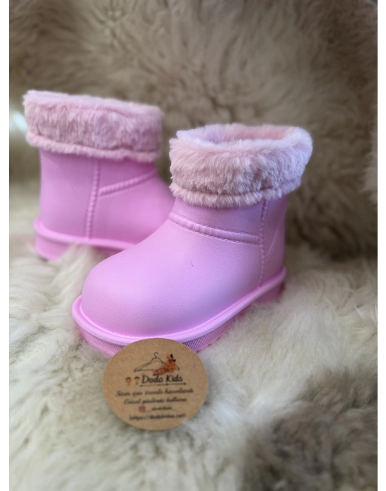 İçi Kürklü Pembe Bot