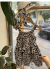 Şapkalı Mavi Elbise