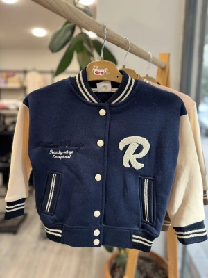 Lacivert Şardonlu Kolej Mont (3-10 yaş)