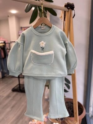 Çiçek Nakışlı Cepli Takım (1ve2 yaş)