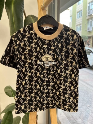 Baskılı Siyah Tişört