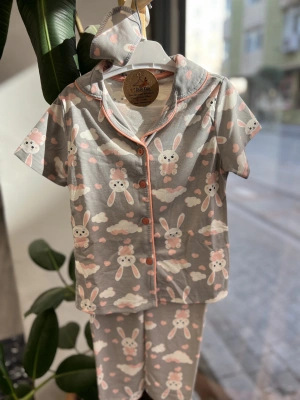 Tavşanlı Uyku Bantlı Pijama Takımı