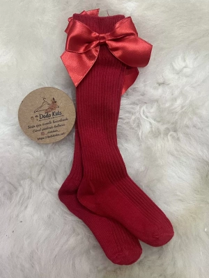 Fiyonklu Kırmızı Diz Altı Çorap