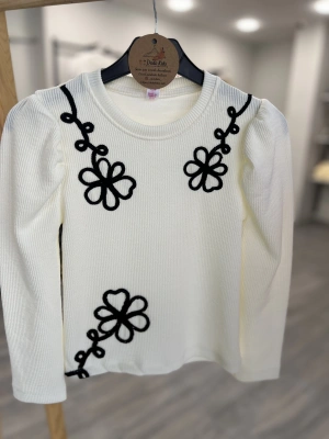 Çiçekli Krem Bluz (4-8 yaş)