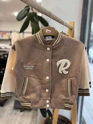 Kahve Şardonlu Kolej Mont (3-10 yaş)