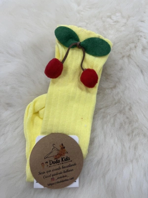Sarı Diz Altı Çorap