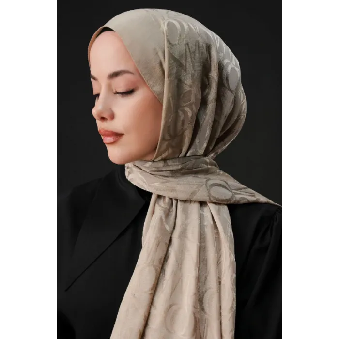 İmannoor Monogram İmza Taş Rengi Shiny Jakar Şal 251-3046-043