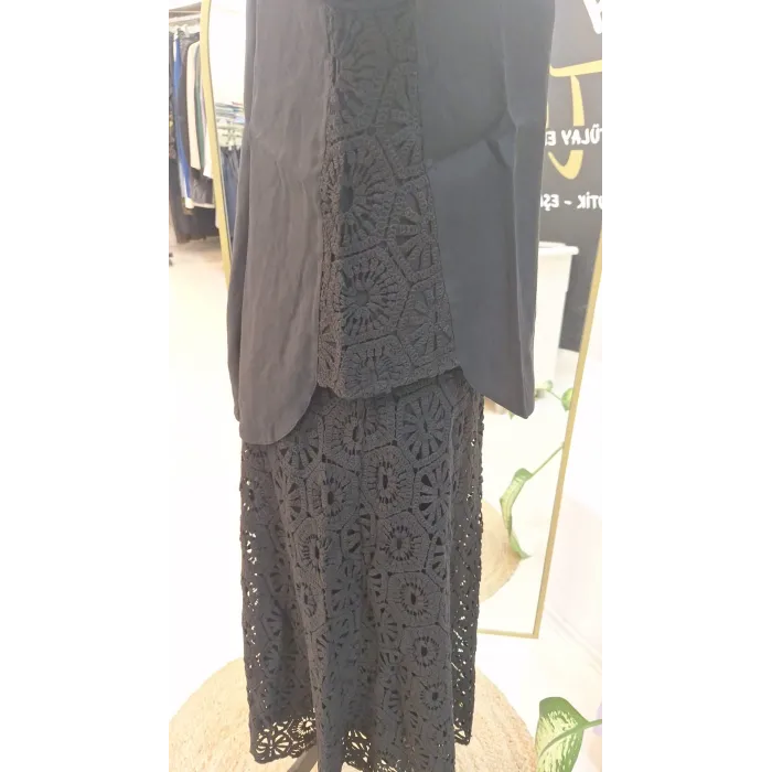 İNVEE DANTEL GUPURLU ETEKLİ TAKİM SİYAH 7008