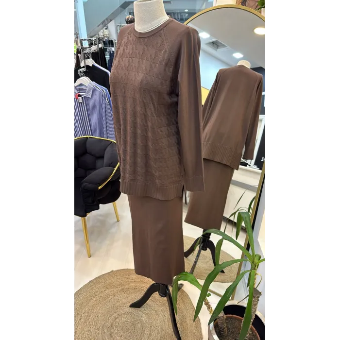 Nuss 1350 Kazayağı Merserize Etekli Takım kahve