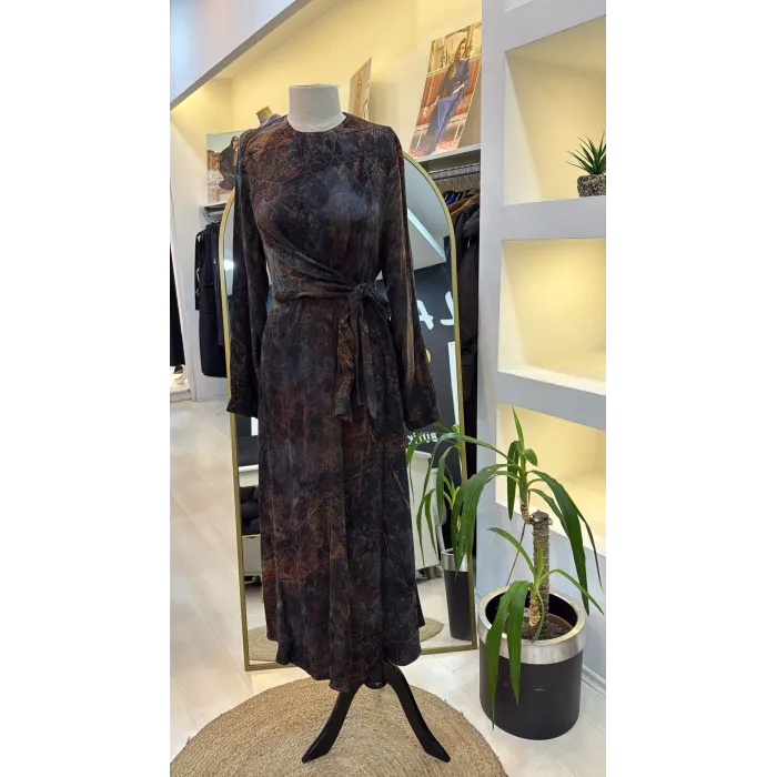 Nuss 2011 İPEK ELBİSE KUŞAK DETAYLİ TARÇİN