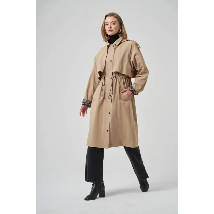 Nuss 6033 Kapişon ve Kol Yazı Detay Trenç - Camel