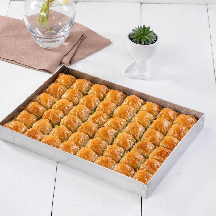 Antep Fıstıklı Baklava (2,5 kg - 1 Tepsi)