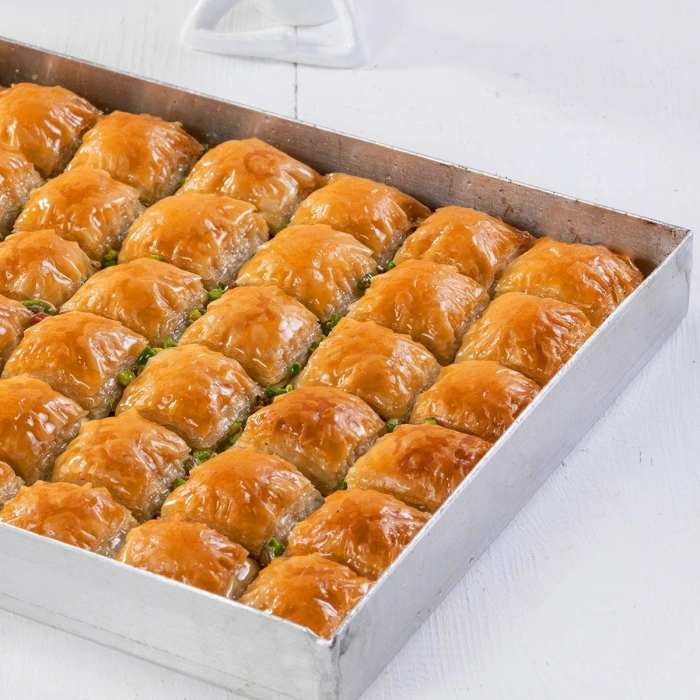 Antep Fıstıklı Baklava (2,5 kg - 1 Tepsi)
