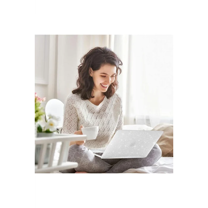 MACBOOK Pro 13 A2338 M2 Işlemcili Kristal Şeffaf Simli Kılıf Koruyucu