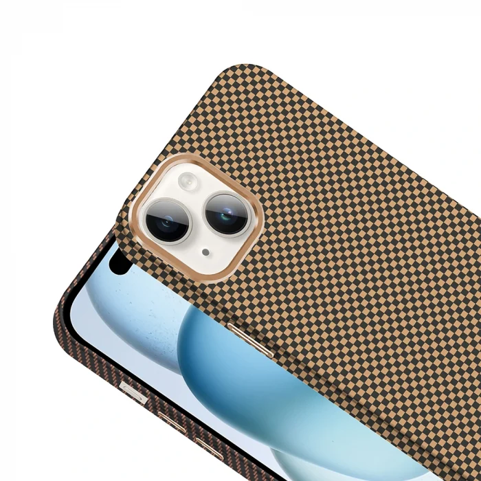 iPhone 13 Kılıf M-safe Şarj Özellikli Karbon Fiber Görünümlü Gros Kapak