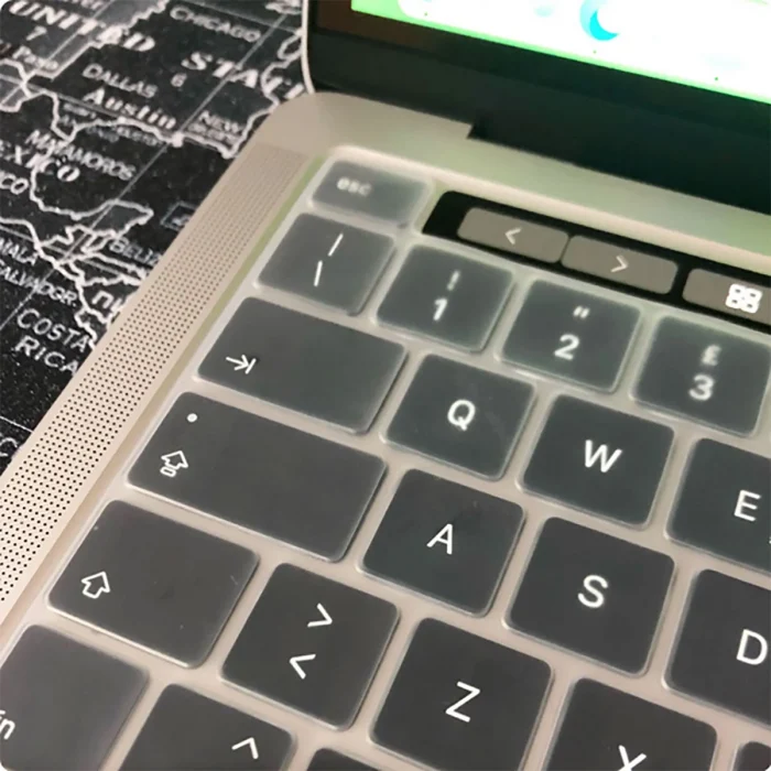 Macbook 13 Pro Touch Bar A1706 Klavye Koruyucu Transparan Buzlu Silikon Ped