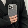 iPhone 14 Pro Max Kılıf M-safe Şarj Özellikli Karbon Fiber Görünümlü Troy Kapak