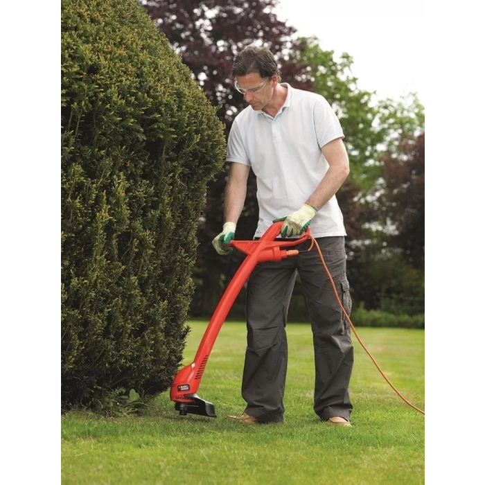 BLACK DECKER GL250 MİSİNALI ÇİM KESME MAKİNASI