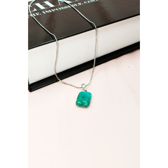 Apatit Doğal Taşı Zincirli El Yapımı Kolye Uç: 2 cm Zincir: 20 cm Kutulu