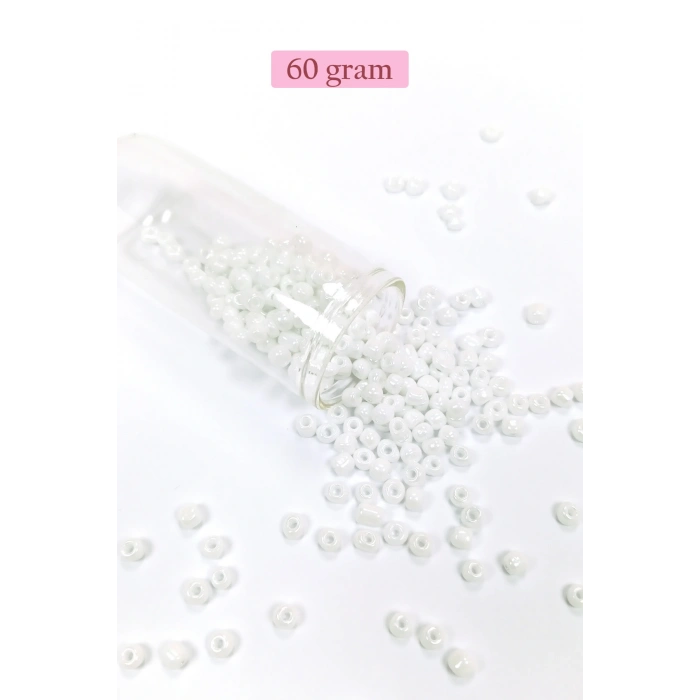 Dökme Cam Kum Boncuk Büyük Boy (6/0) 4 mm - 60 Gram - Kar Beyaz - BNC109