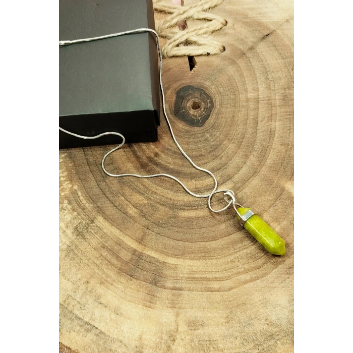 Moldavit Doğal Taşı Zincirli El Yapımı Tasarımlı Kolye Uç: 3,5 cm Zincir: 20 cm Kutulu