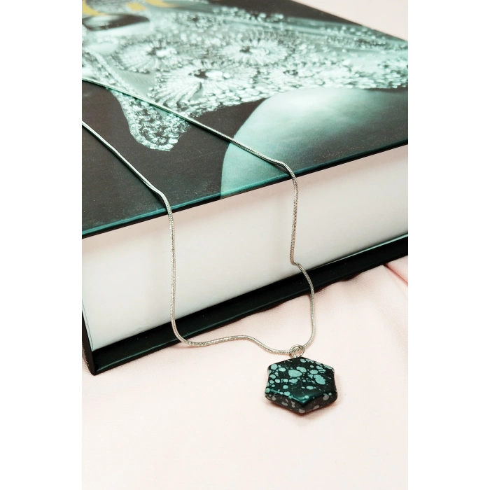 Obsidyen Doğal Taşı Zincirli El Yapımı Kolye Uç: 2 cm Zincir: 20 cm Kutulu