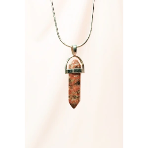 Kantaşı Doğal Taşı Zincirli El Yapımı Tasarımlı Kolye Uç: 3,5 cm Zincir: 20 cm Kutulu