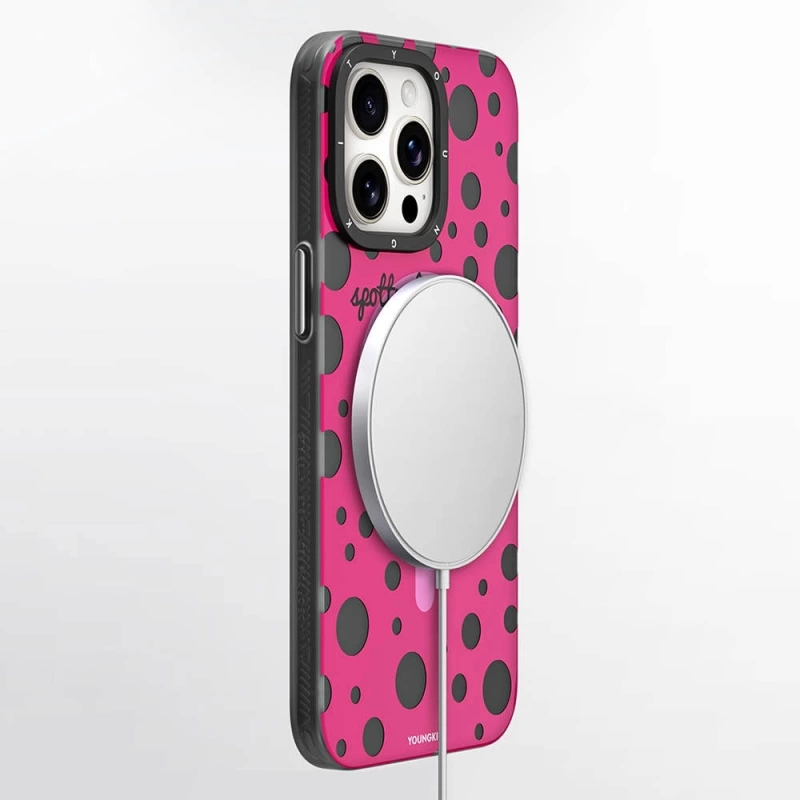 Apple iPhone 13 Pro Max Kılıf Magsafe Şarj Özellikli Polka Dot Desenli Youngkit Spots Serisi Kapak