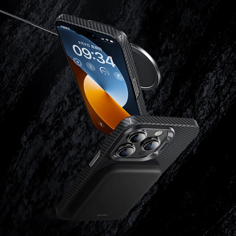 More TR Apple iPhone 15 Plus Kılıf Magsafe Özellikli Karbon Fiber Benks Essential ArmorAir 600D Kevlar Kapak