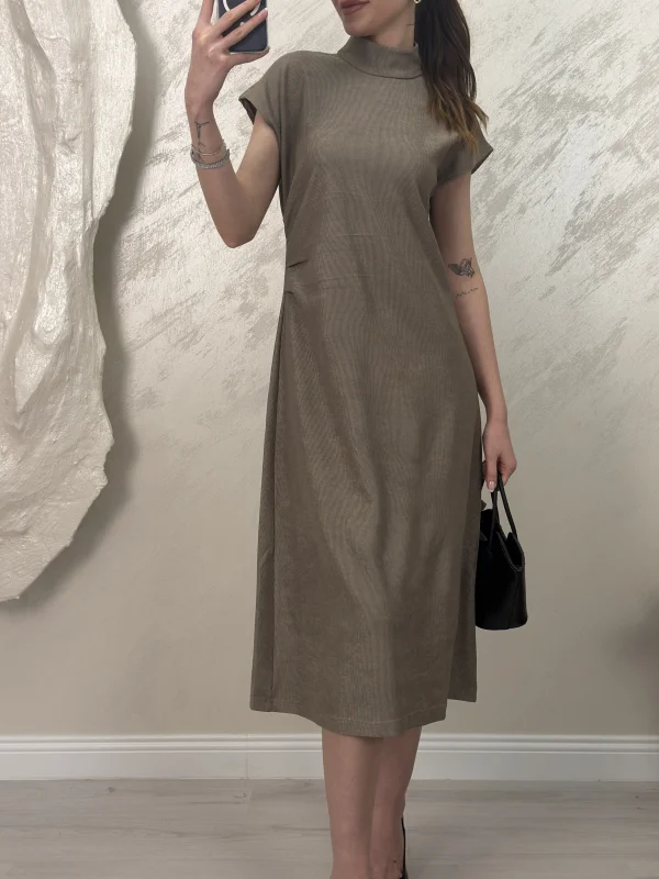 PİLE DETAYLI MUADİL MİDİ ELBİSE- KREM