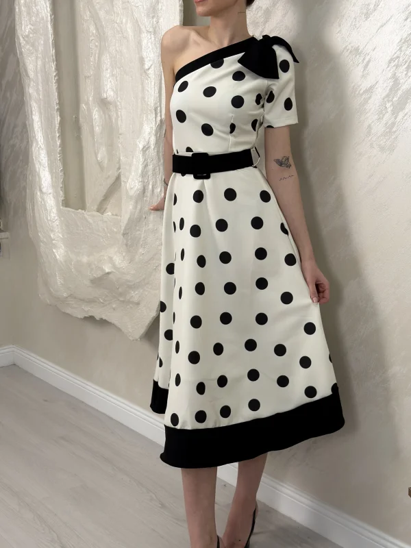 TEK OMUZ PUANTİYELİ ELBİSE- BEYAZ