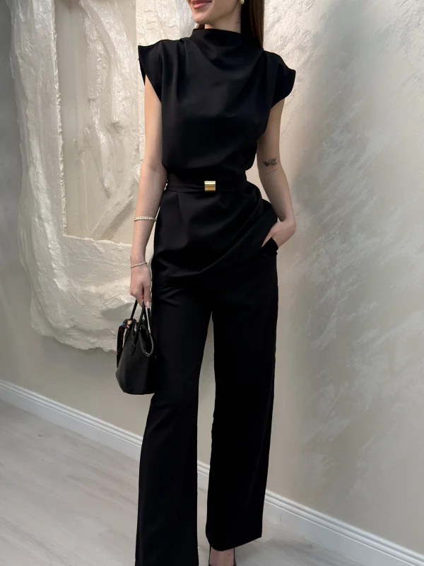 BROŞ KUŞAKLI VATKALI TAKIM- SİYAH