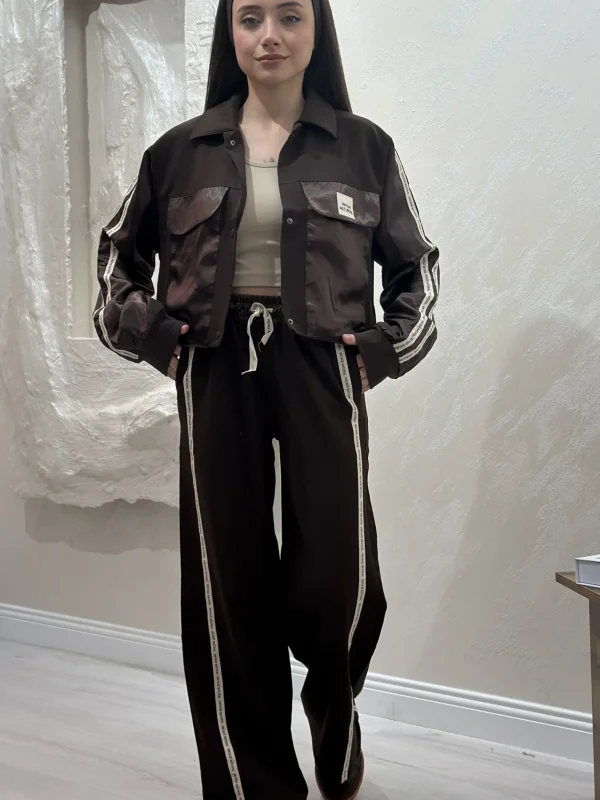 PARAŞÜT KUMAŞ ŞERİT DETAYLI TAKIM- KAHVERENGİ