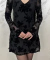 KADİFE BASKILI FULARLI ELBİSE-SİYAH