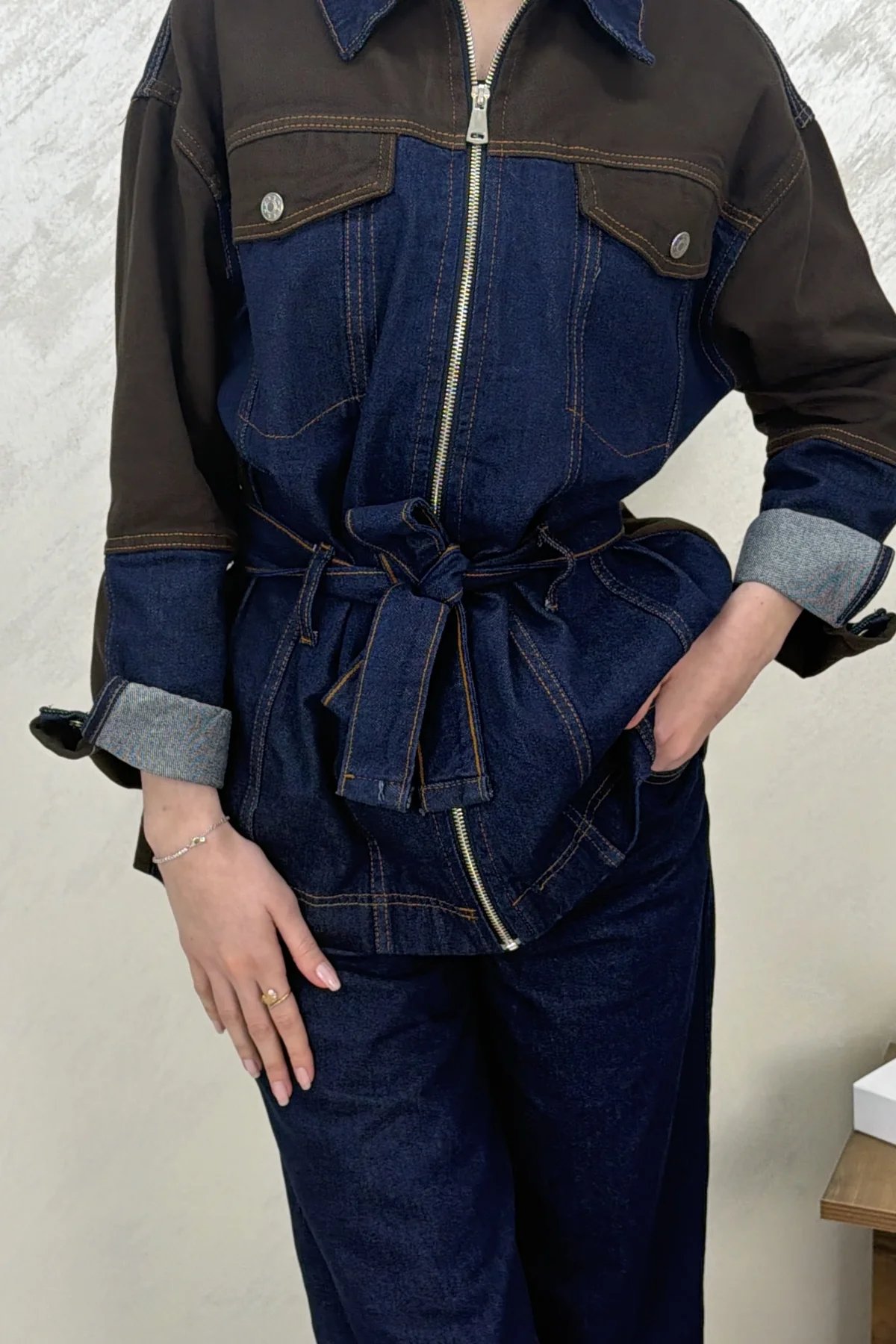 ÇİFT RENK DENİM KUŞAKLI İKİLİ TAKIM