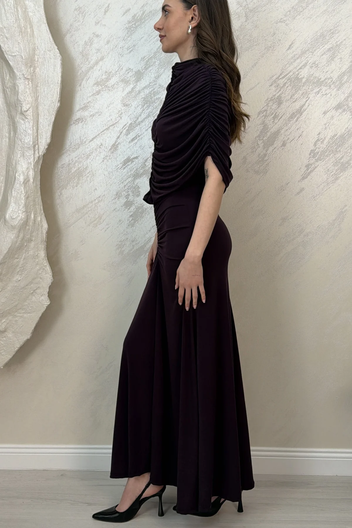 DRAPE DETAYLI DAVET ELBİSESİ-MÜRDÜM