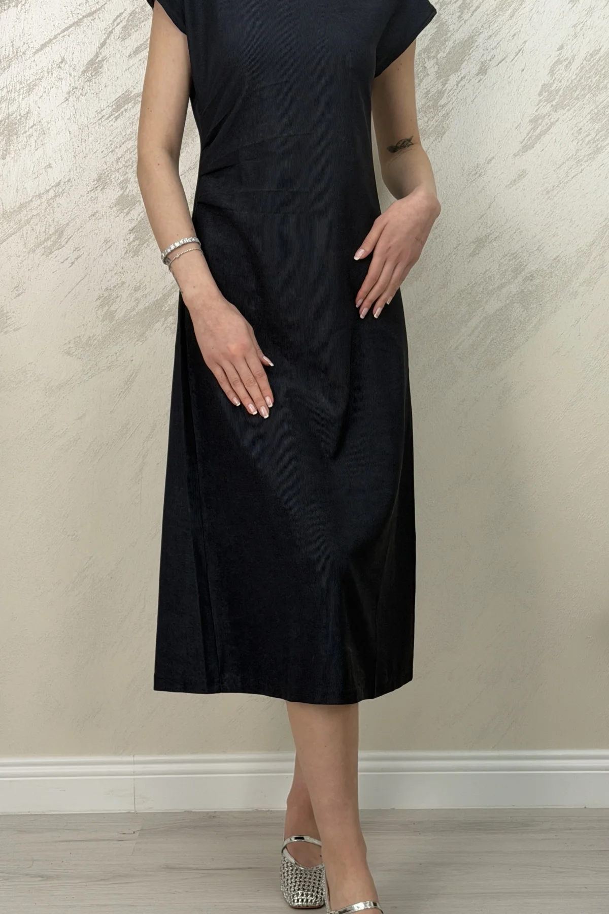 PİLE DETAYLI MUADİL MİDİ ELBİSE- LACİVERT