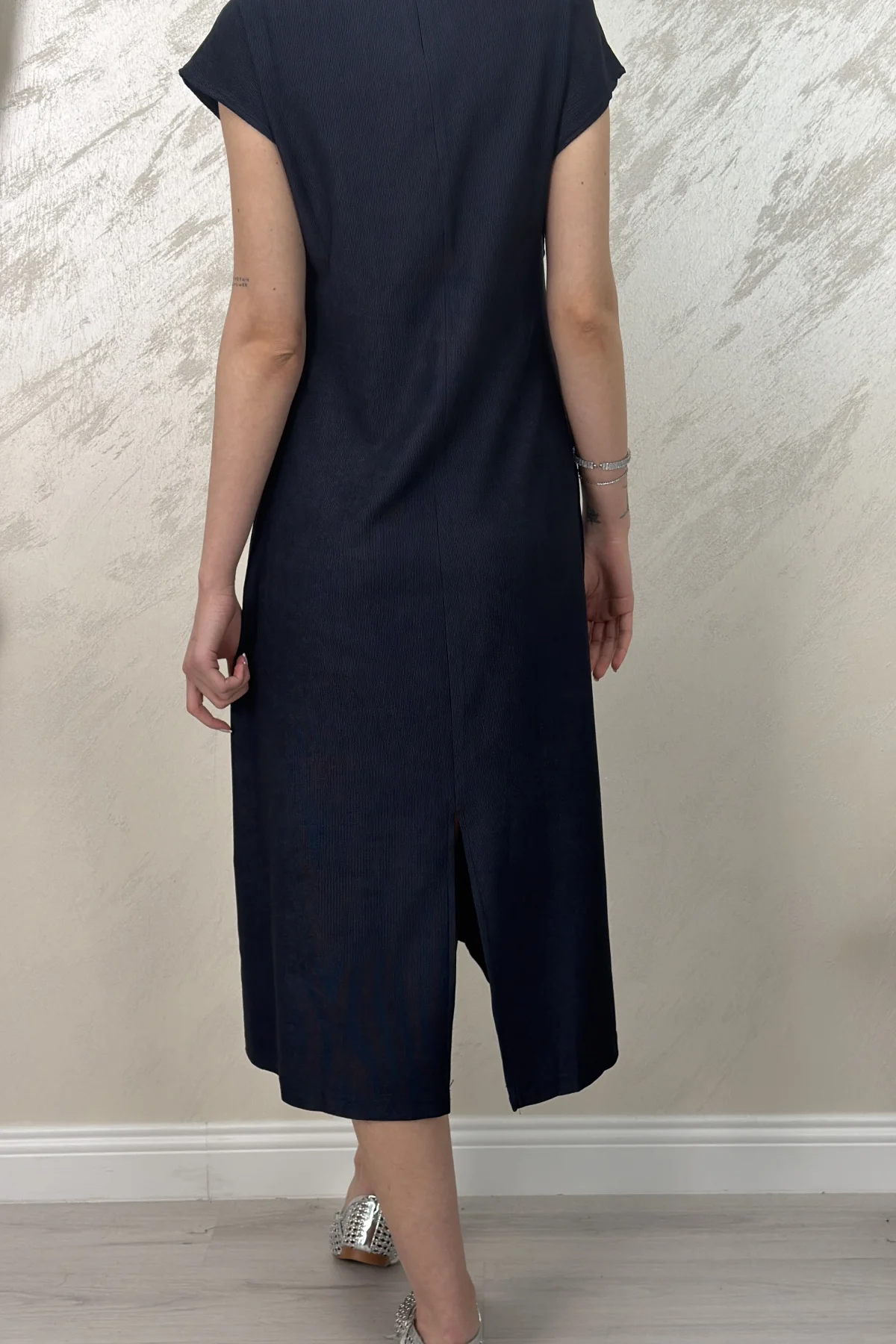 PİLE DETAYLI MUADİL MİDİ ELBİSE- LACİVERT