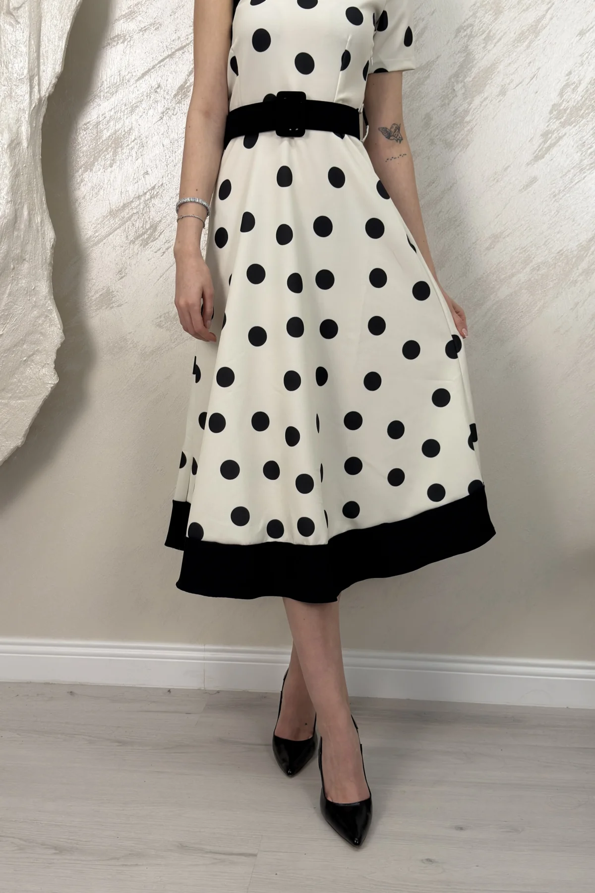 TEK OMUZ PUANTİYELİ ELBİSE- BEYAZ