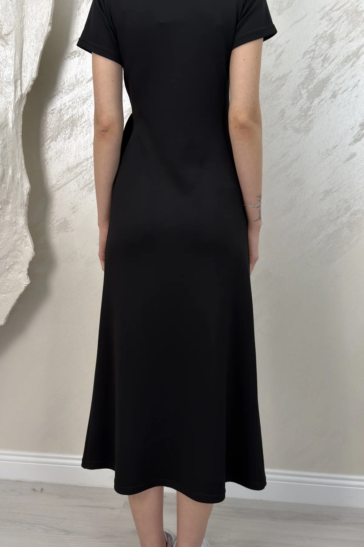 BELİ BAĞLAMALI MODAL KUMAŞ ELBİSE- SİYAH