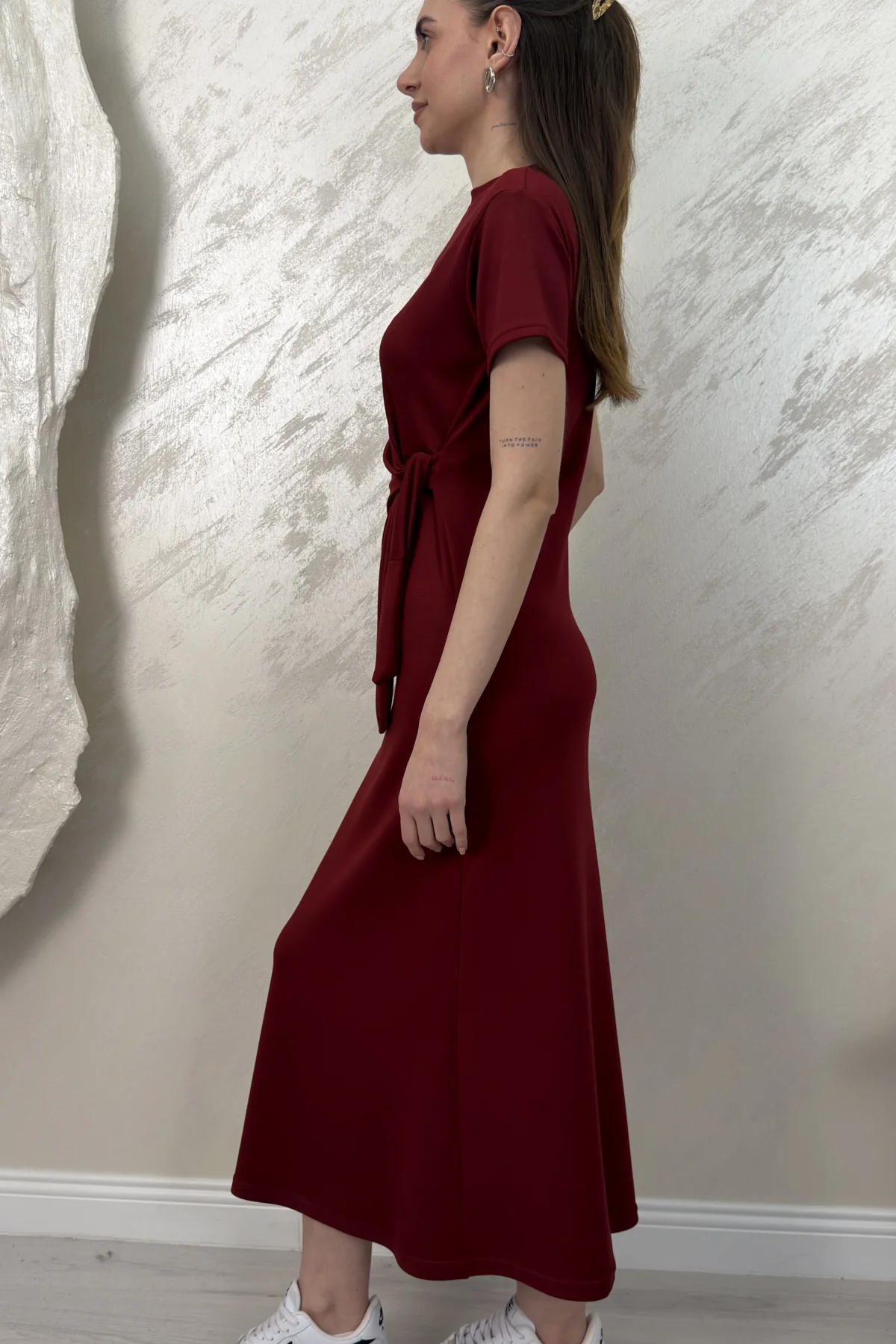 BELİ BAĞLAMALI MODAL KUMAŞ ELBİSE- BORDO