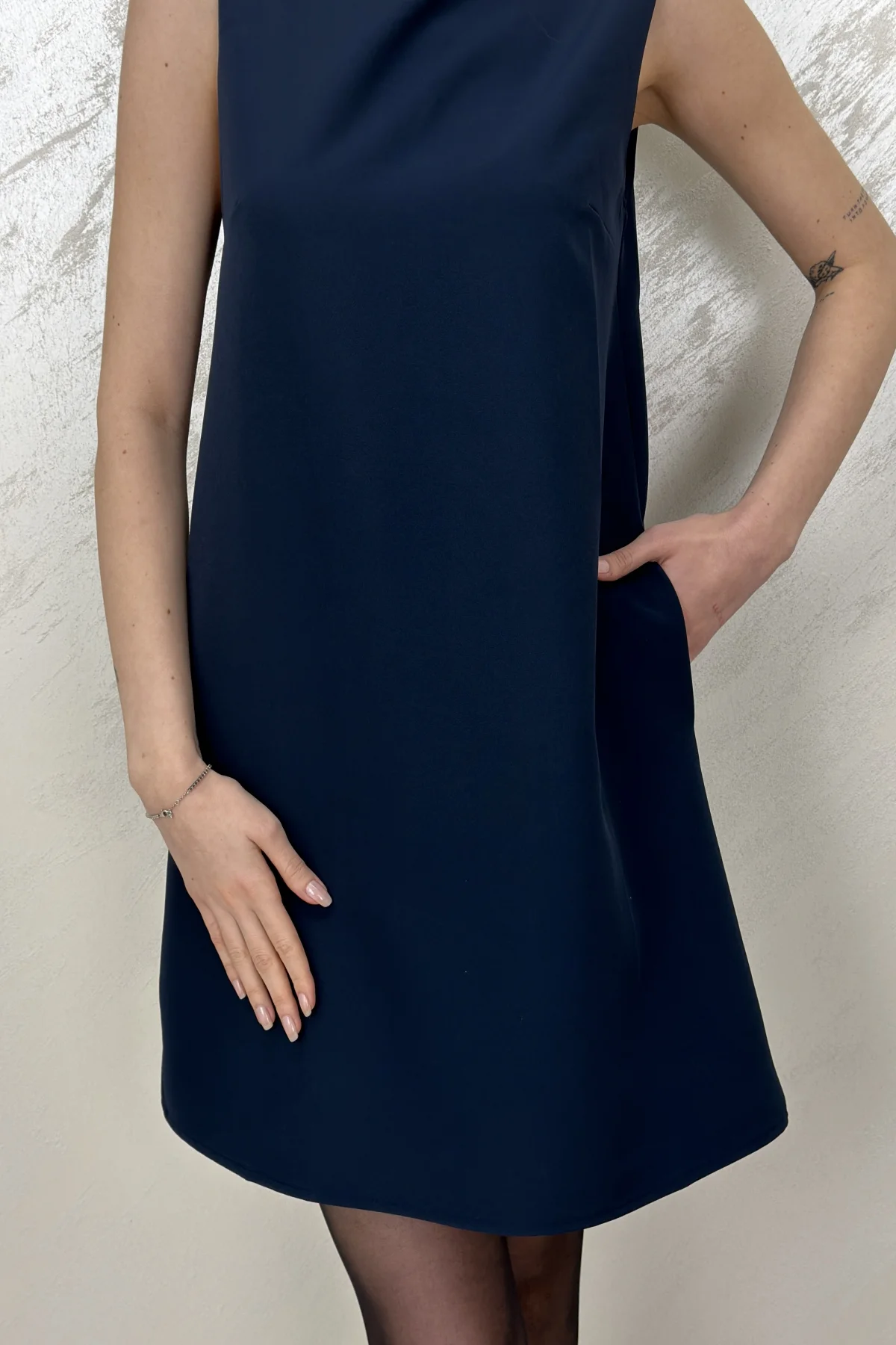 BİSİKLET YAKA ASTARLI İÇ CEPLİ ELBİSE- LACİVERT