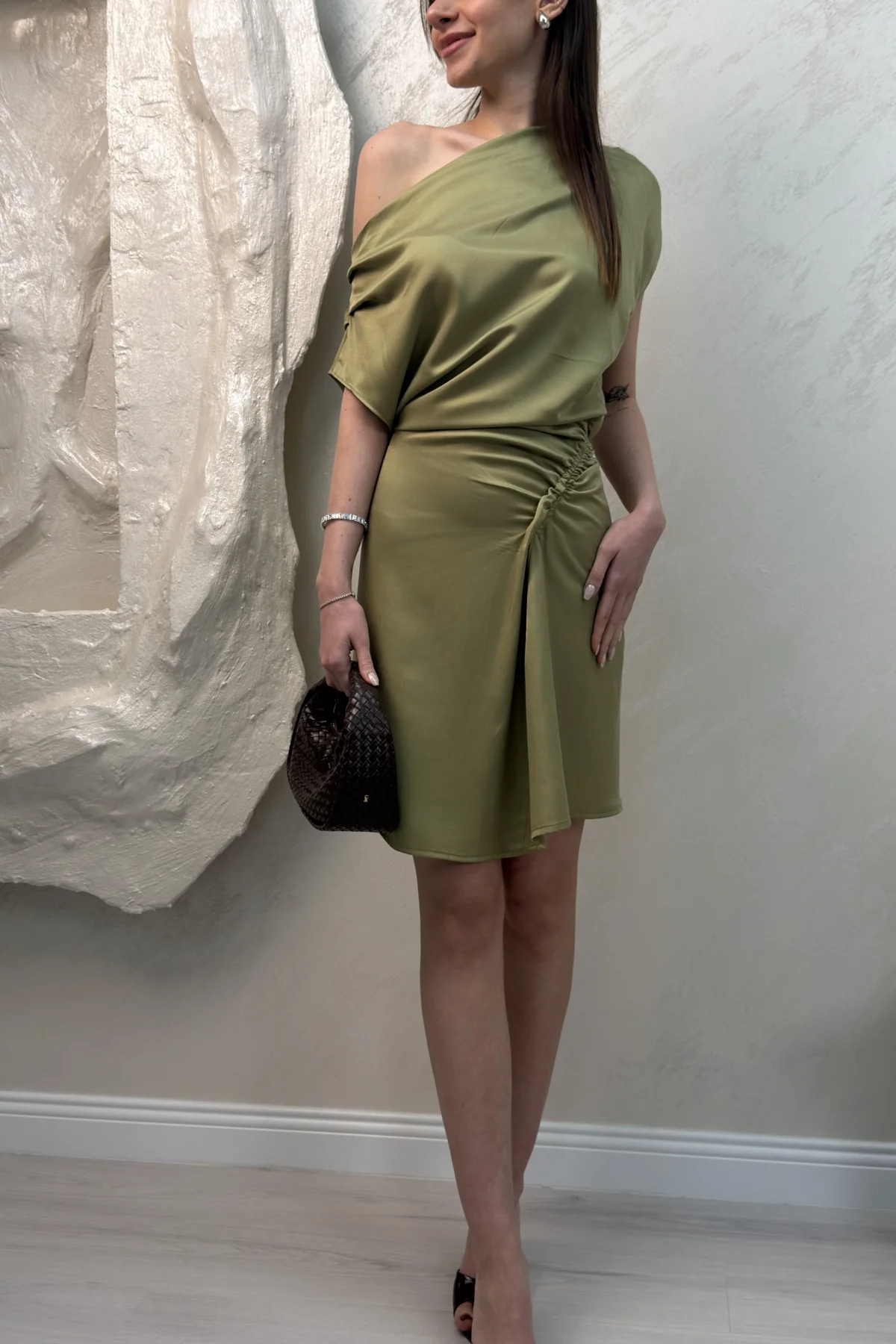 BÜZGÜLÜ YAĞ YEŞİLİ TASARIM ELBİSE