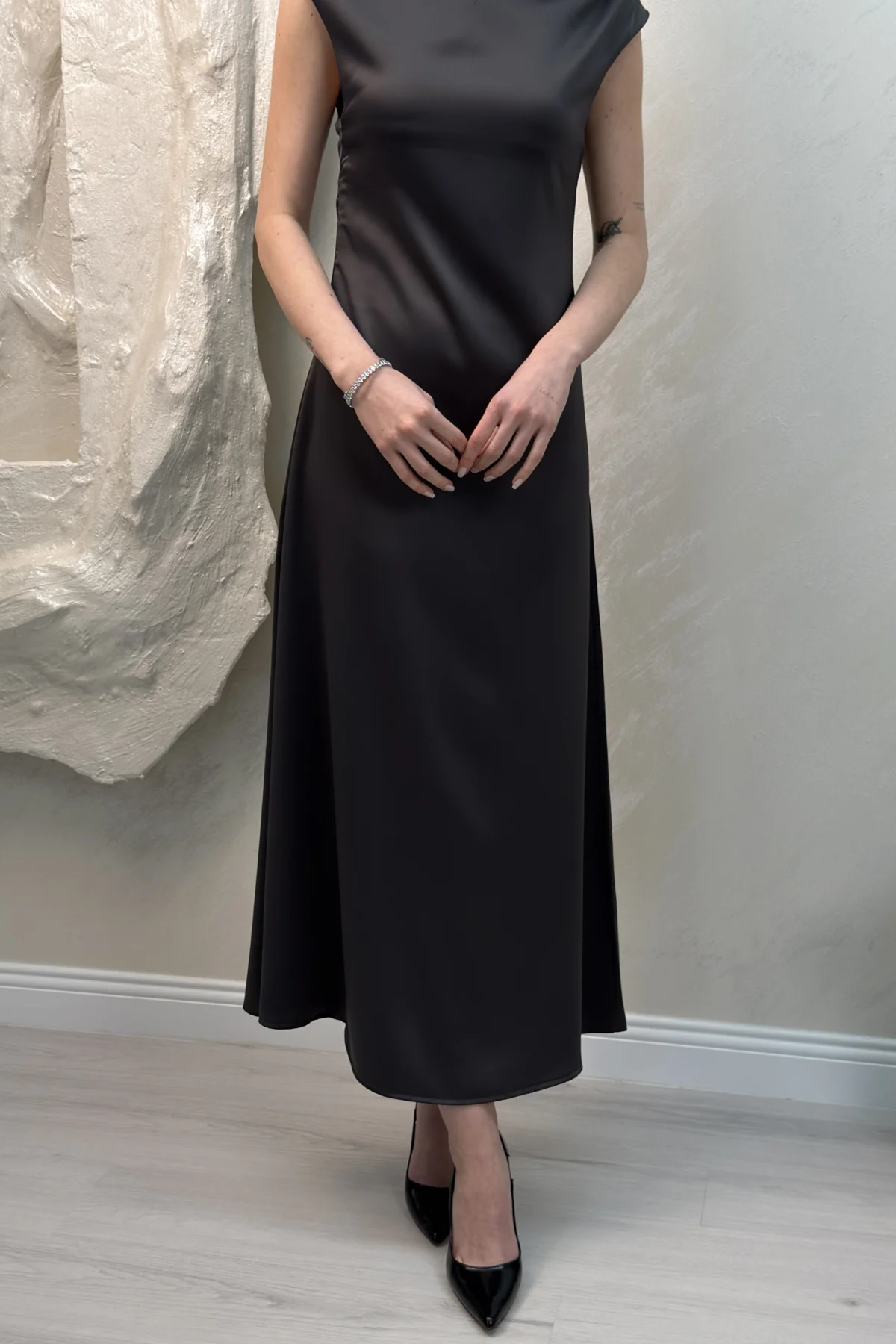 SATEN MAXİ ELBİSE- SİYAH