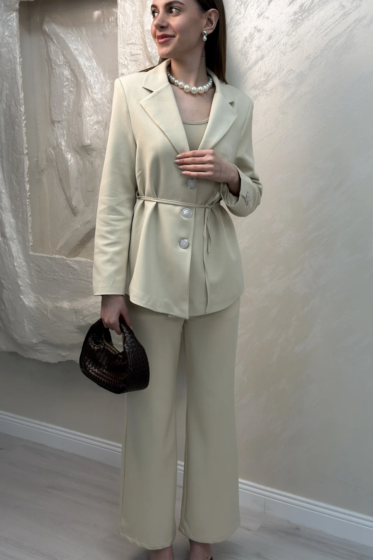 BELDEN BAĞLAMALI DÜĞMELİ BLAZER CEKET TAKIM