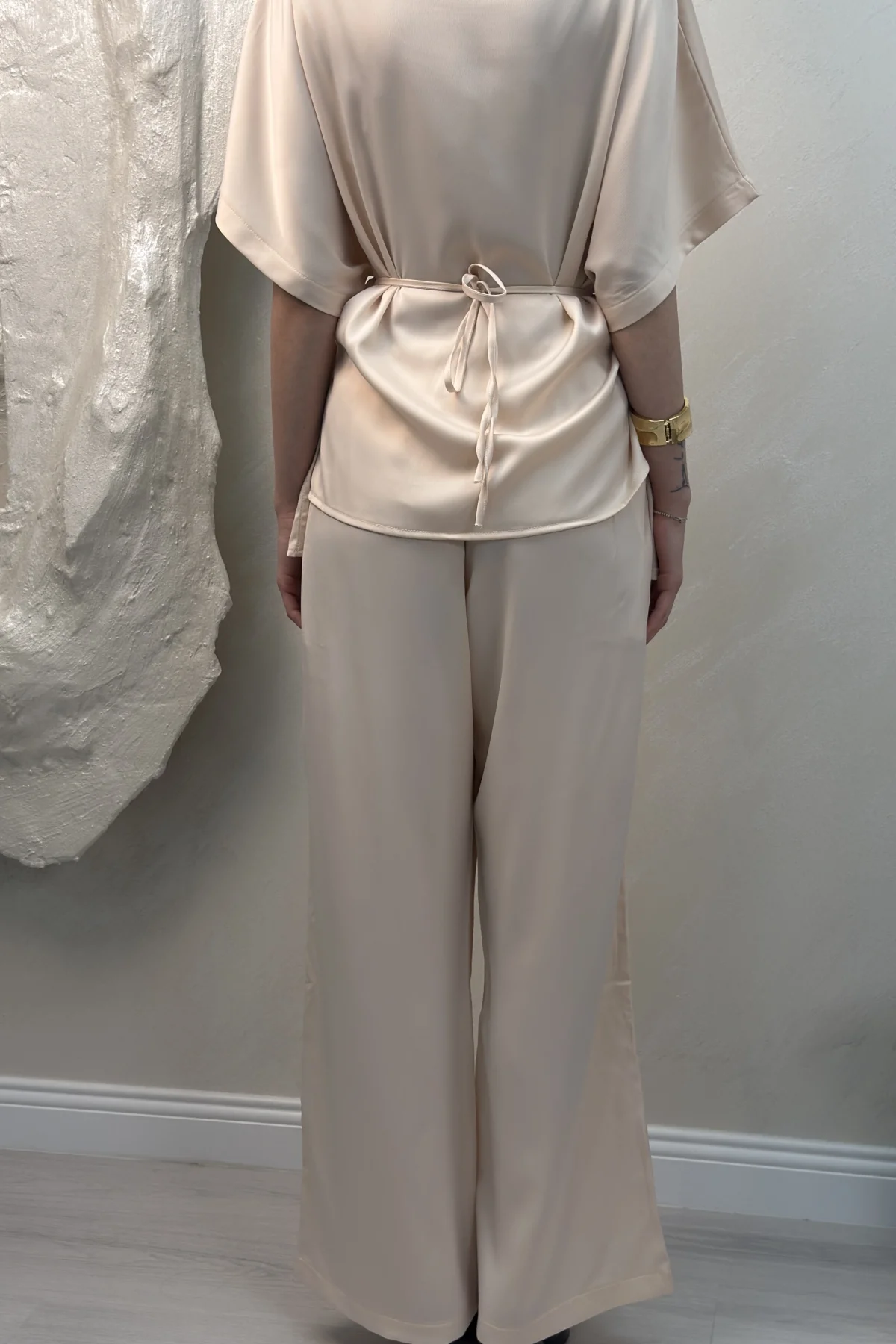 BELDEN BAĞLAMALI SATEN TAKIM- BEJ