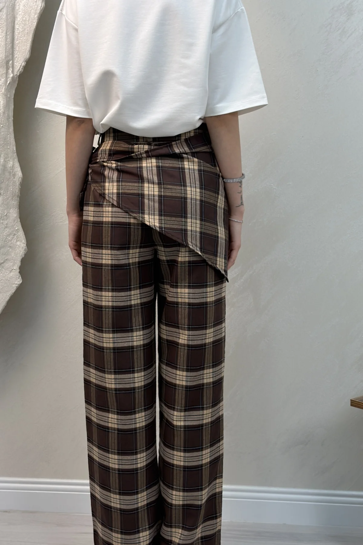 MUADİL EKOSE DETAYLI BAĞLAMALI PANTOLON- CAMEL