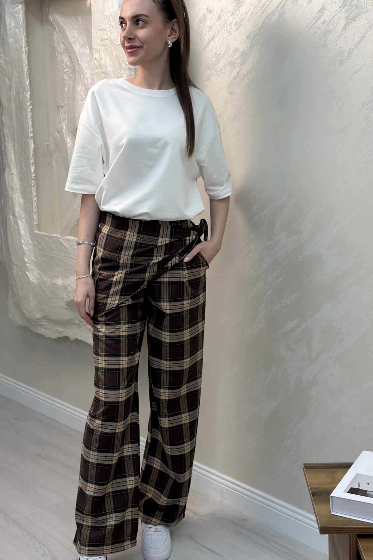 MUADİL EKOSE DETAYLI BAĞLAMALI PANTOLON- CAMEL